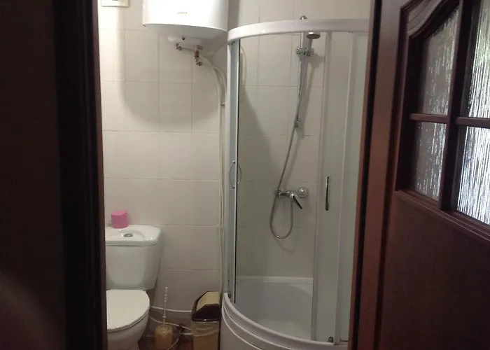 公寓 恩卡特因斯卡亚公寓酒店 *